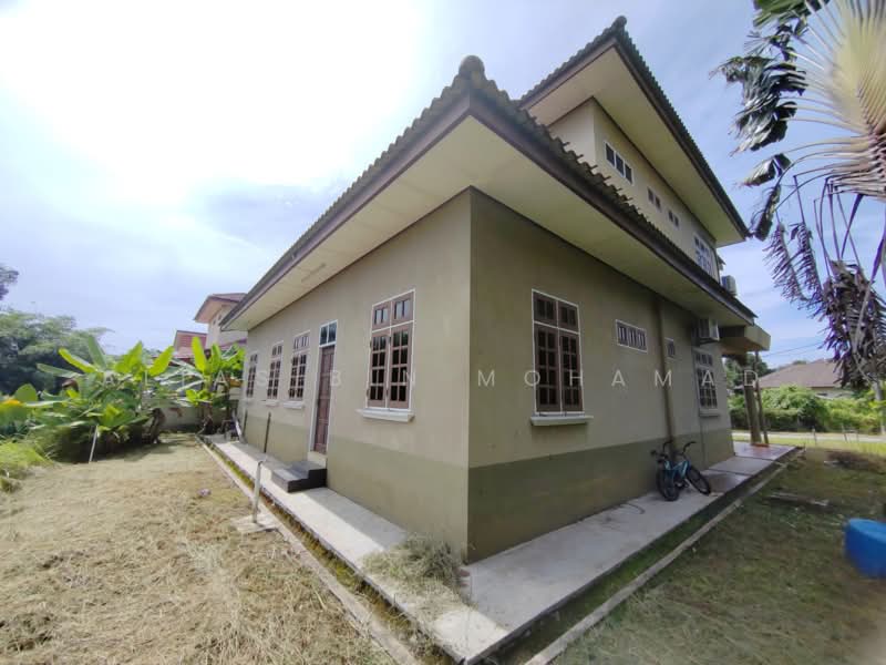 Bungalow House for Sale in Kampung Surau Hj. Mat Zin (Bukit Payung) - Alias Bin Mohamad - PropertyGuru.com.my