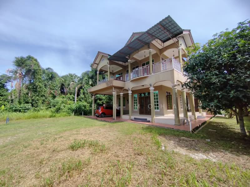 Bungalow House for Sale in Kampung Surau Hj. Mat Zin (Bukit Payung) - Alias Bin Mohamad - PropertyGuru.com.my