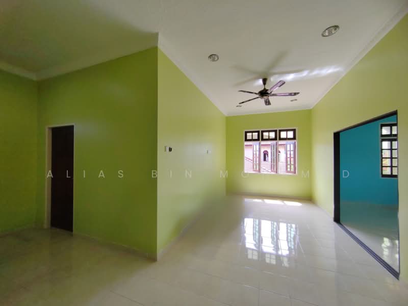 Bungalow House for Sale in Kampung Surau Hj. Mat Zin (Bukit Payung) - Alias Bin Mohamad - PropertyGuru.com.my