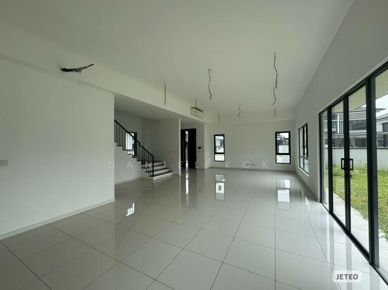 Rumah Berkembar untuk Dijual di Bandar Tropicana Aman (Telok Panglima Garang) - Daniel Kok - Living Room - PropertyGuru.com.my