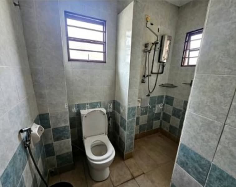 Rumah Teres 2 Tingkat untuk Dijual di Bukit Jelutong (Shah Alam) - Ethan Ting - Bathroom - PropertyGuru.com.my