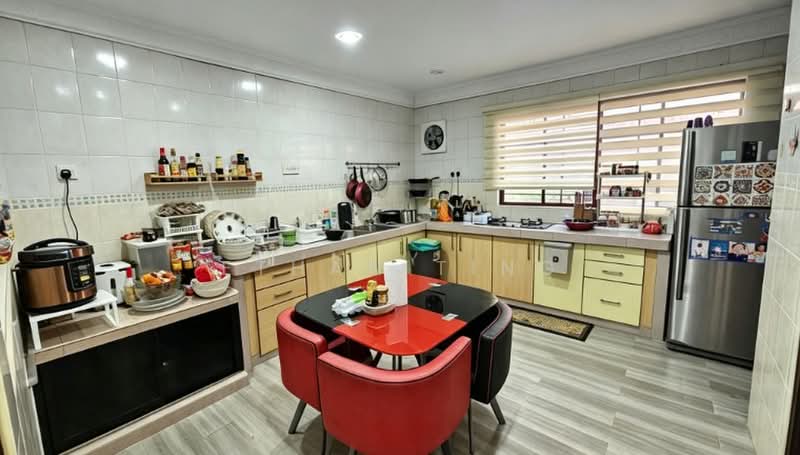 Rumah Teres 2 Tingkat untuk Dijual di Bukit Jelutong (Shah Alam) - Ethan Ting - Kitchen - PropertyGuru.com.my