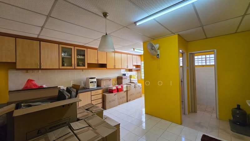 Shop / Office for Sale in George Town (Penang) - Elaine Ooi - Kitchen - PropertyGuru.com.my