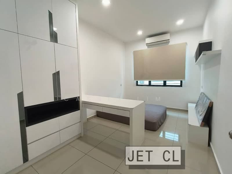 Rumah Teres 2.5-Tingkat untuk Dijual di Setia Alam (Selangor) - Cassey Lim - Bedroom - PropertyGuru.com.my