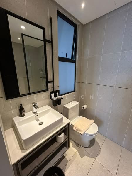 Kediaman Servis untuk Disewa di Millerz Square Serviced Residence - Leon Leong - Bathroom - PropertyGuru.com.my