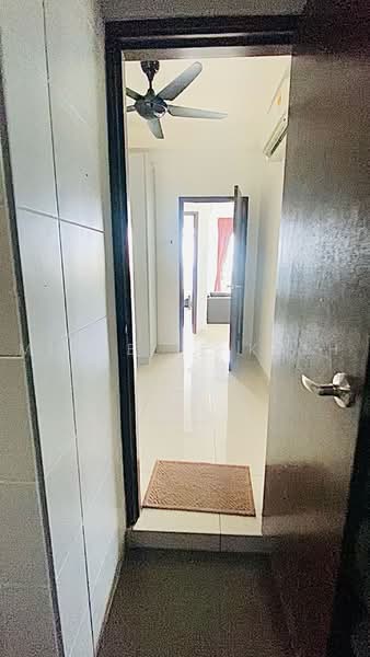 Kediaman Servis untuk Dijual di KSL Residence @ Daya - Michelle Kueh - Corridor - PropertyGuru.com.my