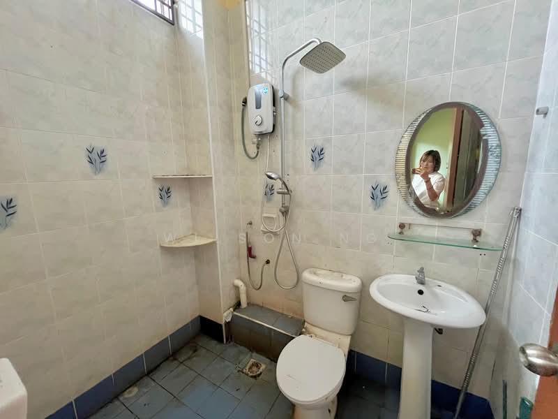 2-storey Terraced House for Sale in Setia Alam ( Anjung Sari) (Setia Alam) - Wilson Ng - Bathroom - PropertyGuru.com.my