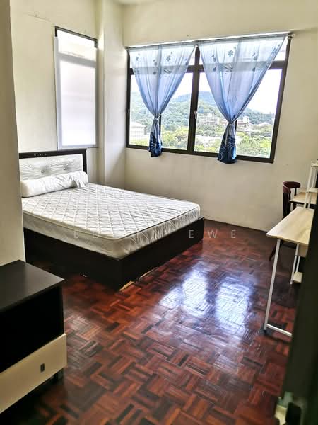 Kondominium untuk Disewa di University Heights - Edwin Ewe - Bedroom - PropertyGuru.com.my