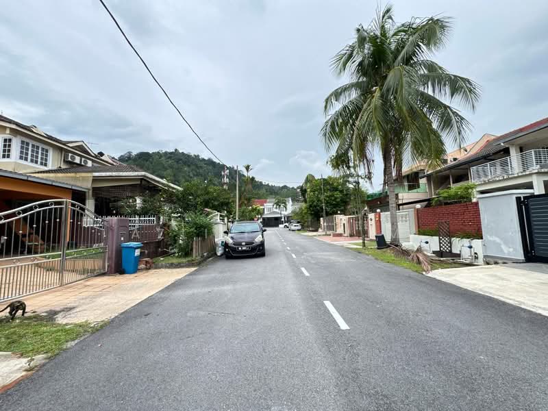 2-storey Terraced House for Sale in Taman Sri Ukay (Ulu Kelang) - Azli Ibrahim - Exterior - PropertyGuru.com.my