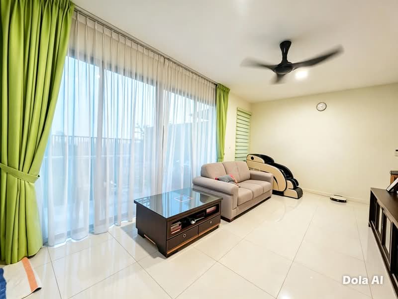 Rumah Berkembar untuk Dijual di Sungai Buloh (Selangor) - Ryan Soo - Living Room - PropertyGuru.com.my