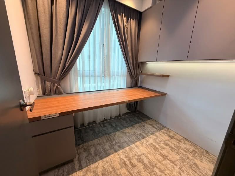 Kondominium untuk Dijual di Platino Condominium - Siang . - Study - PropertyGuru.com.my