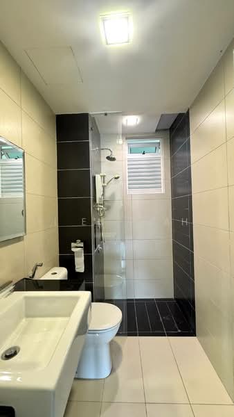 Servis Apartment untuk Dijual di Tropez Residences - Yi En Puah - Bathroom - PropertyGuru.com.my
