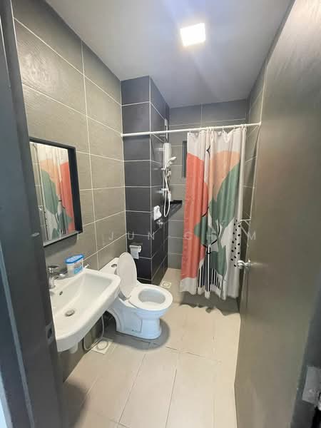 Condominium for Rent at The Henge - Yi Jun Cham - Bathroom - PropertyGuru.com.my