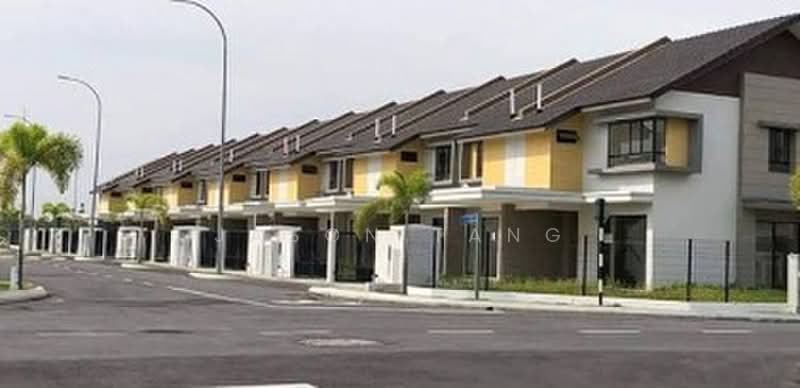 Rumah Teres 2-Tingkat untuk Dijual di Bandar Mahkota Banting (Tanjong Duabelas) - Jason Tang - Exterior - PropertyGuru.com.my
