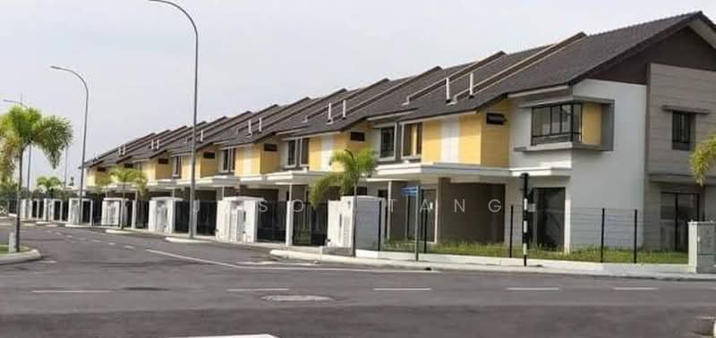 Rumah Teres 2-Tingkat untuk Dijual di Bandar Mahkota Banting (Tanjong Duabelas) - Jason Tang - Exterior - PropertyGuru.com.my