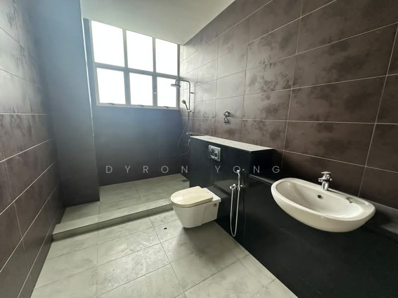 Bungalow for Sale in Taman Midah (Cheras) - Dyron Yong - Bathroom - PropertyGuru.com.my