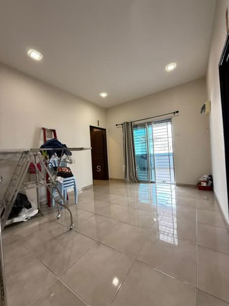 2-storey Terraced House for Sale in Taman Nusa Sentral (Iskandar Puteri (Nusajaya)) - Jas Tay - Living Room - PropertyGuru.com.my