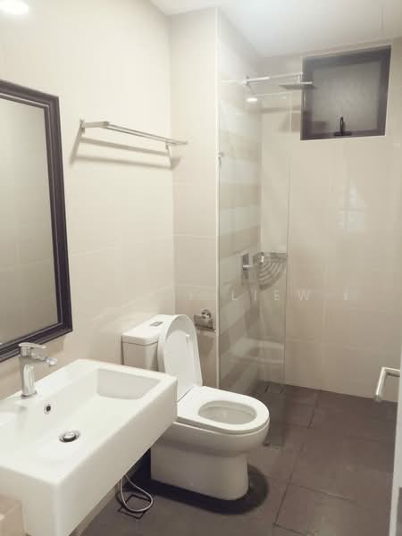 Servis Apartment untuk Dijual di United Point (Residensi Berpadu) - Mandy Liew - Bathroom - PropertyGuru.com.my
