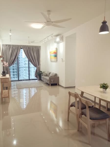 Servis Apartment untuk Dijual di United Point (Residensi Berpadu) - Mandy Liew - Living Room - PropertyGuru.com.my