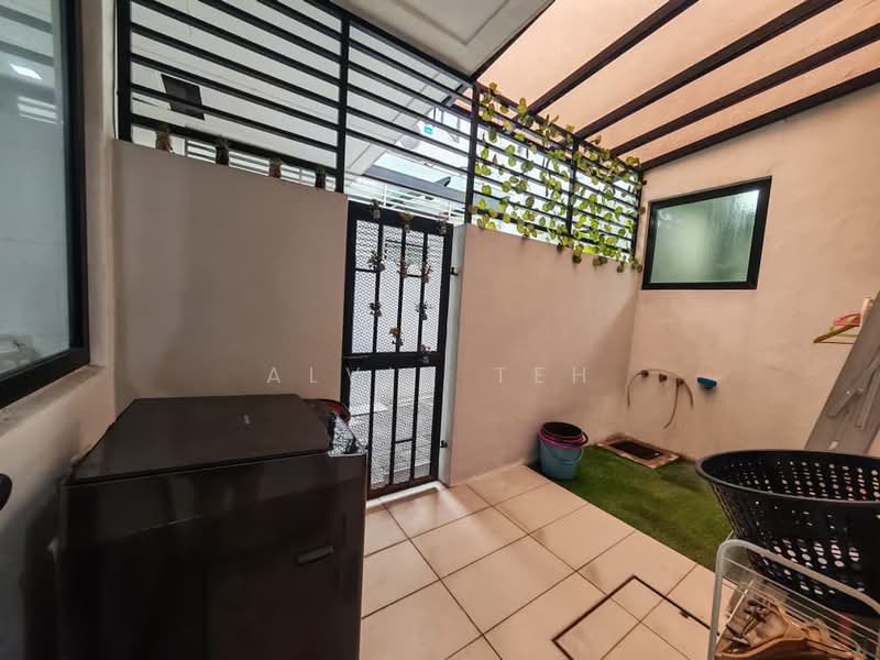 3-storey Terraced House for Rent in Puchong (Selangor) - Alvin Teh - Exterior - PropertyGuru.com.my