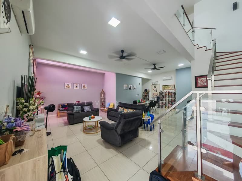 3-storey Terraced House for Rent in Puchong (Selangor) - Alvin Teh - Living Room - PropertyGuru.com.my