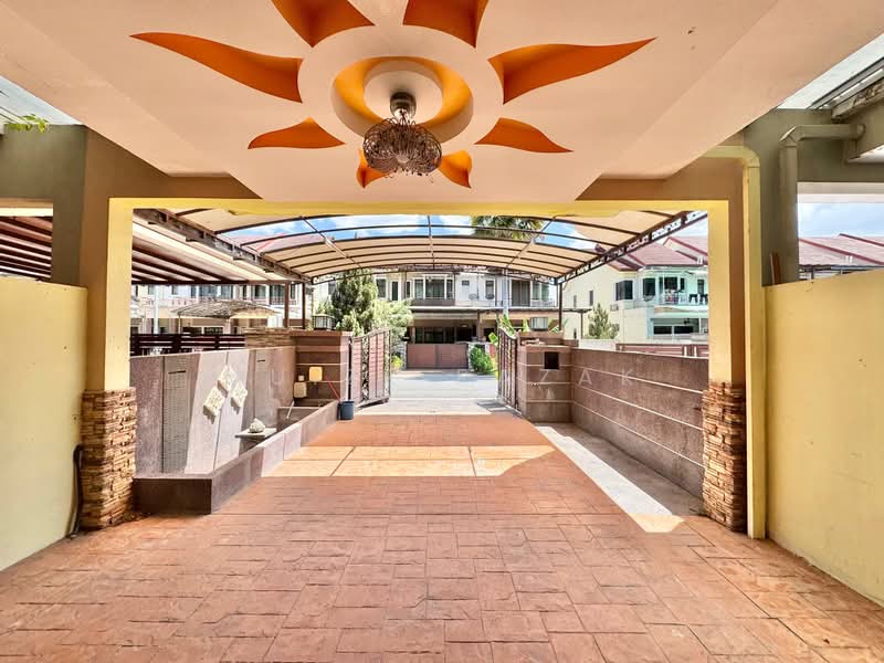 Rumah Teres 3-Tingkat untuk Dijual di Sentosa Villa (Kajang) - Muizz Razak - PropertyGuru.com.my