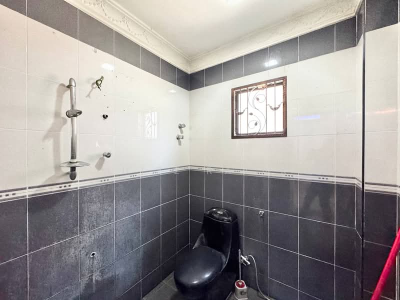 Rumah Teres 3-Tingkat untuk Dijual di Sentosa Villa (Kajang) - Muizz Razak - PropertyGuru.com.my
