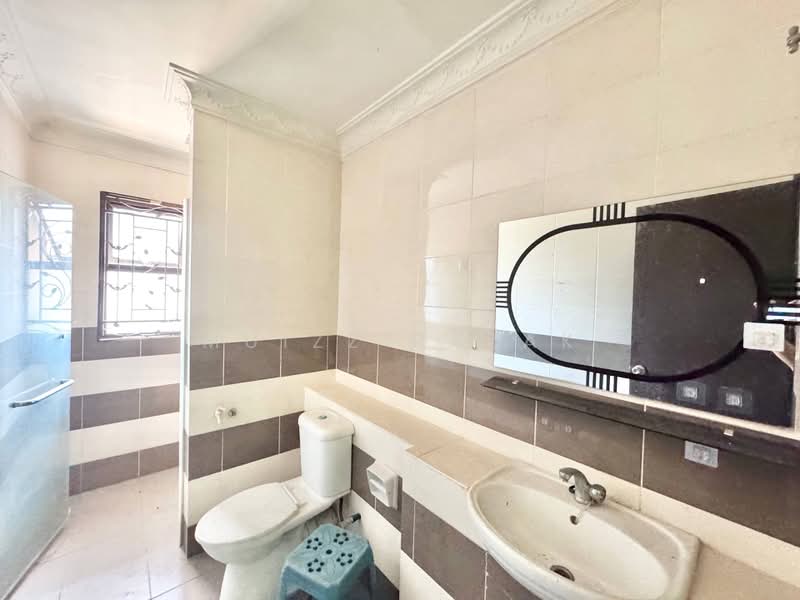 Rumah Teres 3-Tingkat untuk Dijual di Sentosa Villa (Kajang) - Muizz Razak - PropertyGuru.com.my