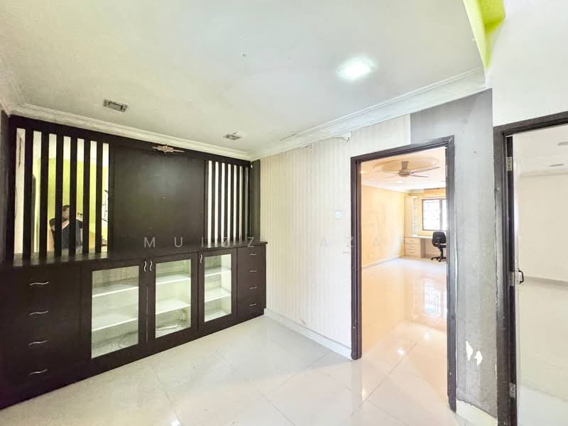 Rumah Teres 3-Tingkat untuk Dijual di Sentosa Villa (Kajang) - Muizz Razak - PropertyGuru.com.my