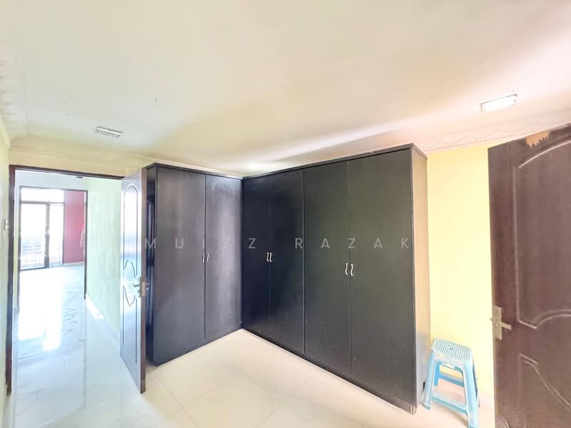 Rumah Teres 3-Tingkat untuk Dijual di Sentosa Villa (Kajang) - Muizz Razak - PropertyGuru.com.my