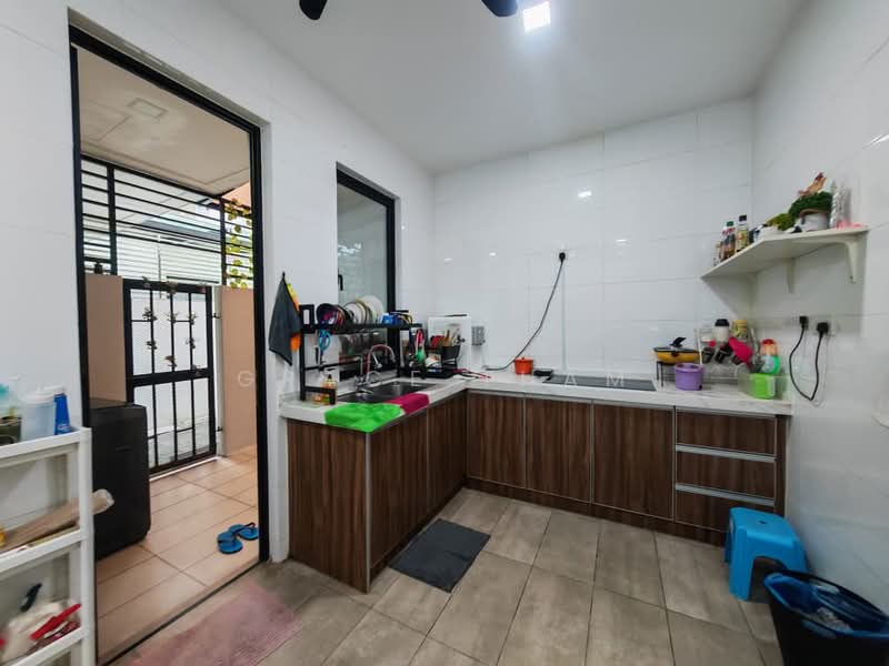 3-storey Terraced House for Rent in 16 Sierra (Puchong) - Grace Tham - Kitchen - PropertyGuru.com.my
