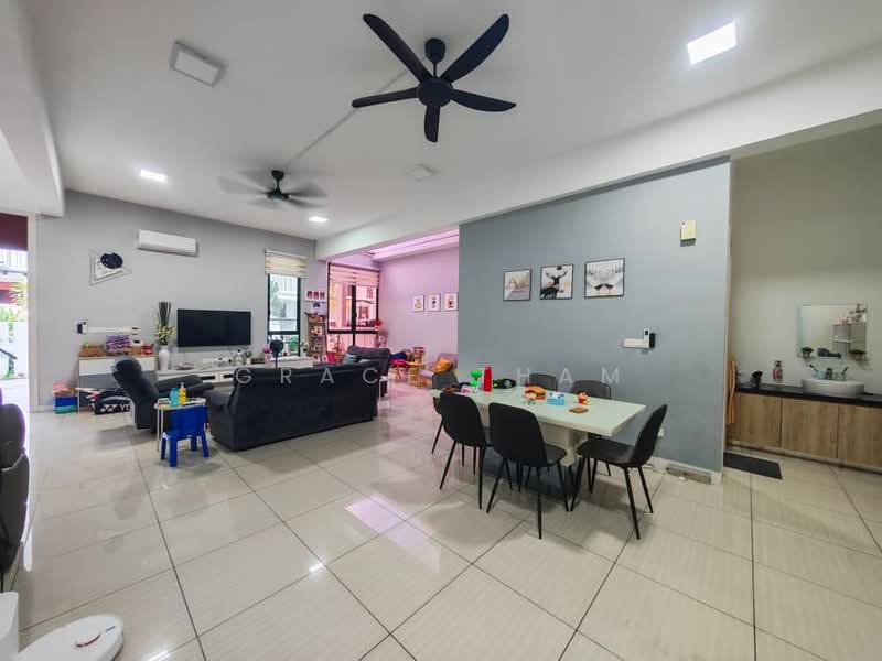 3-storey Terraced House for Rent in 16 Sierra (Puchong) - Grace Tham - Living Room - PropertyGuru.com.my