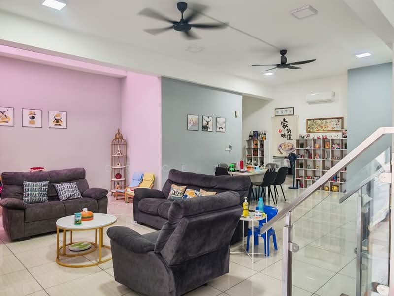 3-storey Terraced House for Rent in 16 Sierra (Puchong) - Grace Tham - Living Room - PropertyGuru.com.my