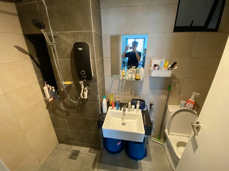 Servis Apartment untuk Disewa di AraTre' Residences - Alvis Chong - Bathroom - PropertyGuru.com.my