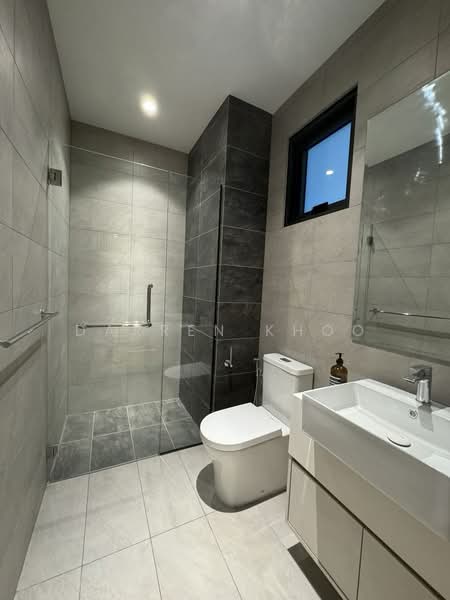 Kondominium untuk Dijual di Lunar Seputeh - Darren Khoo - Bathroom - PropertyGuru.com.my