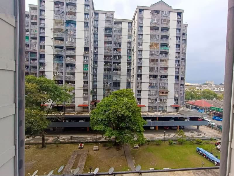 Pangsapuri untuk Dijual di Grandeur Tower - Azli Ibrahim - Exterior - PropertyGuru.com.my