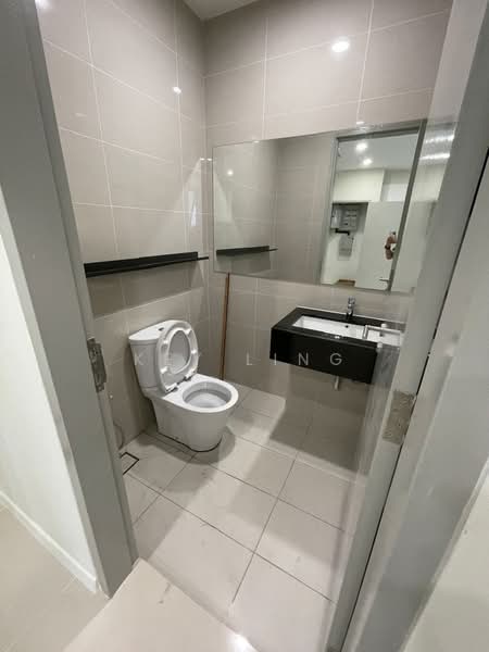 Servis Apartment untuk Disewa di Sapphire Paradigm - Key Ling - Bathroom - PropertyGuru.com.my