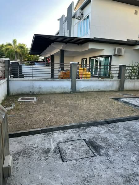 Bungalow House for Sale in Taman Saujana (Klang) - Canly Tee - Exterior - PropertyGuru.com.my