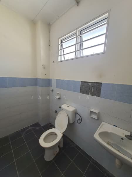 Rumah Teres 2 Tingkat untuk Dijual di Taman Puncak Jalil (Seri Kembangan) - Jason Tan - Bathroom - PropertyGuru.com.my