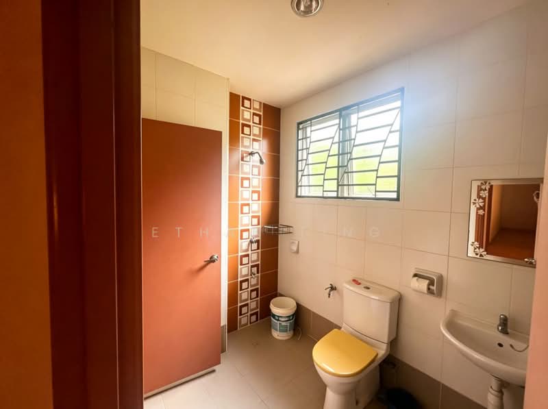 2-storey Terraced House for Sale in Denai Alam (Shah Alam) - Ethan Ting - Bathroom - PropertyGuru.com.my