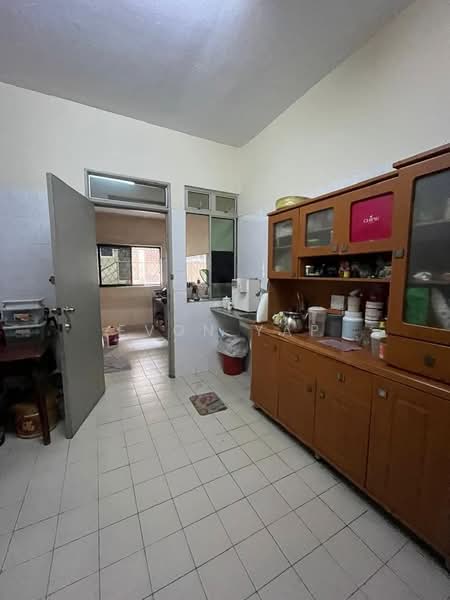 Rumah Teres 2 Tingkat untuk Dijual di Taman Perling (Perling) - Evon Yap - Kitchen - PropertyGuru.com.my