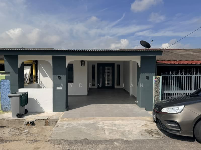 Rumah Teres 1-Tingkat untuk Dijual di Ulu Tiram (Johor) - Jayden Lian - Exterior - PropertyGuru.com.my