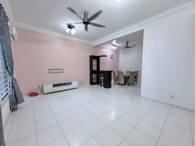 Rumah Teres 2 Tingkat untuk Dijual di Taman Setia Indah (Tebrau) - Max Loh - Living Room - PropertyGuru.com.my