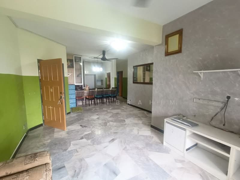 Apartment for Sale at Sri Ledang - Azli Ibrahim - Living Room - PropertyGuru.com.my