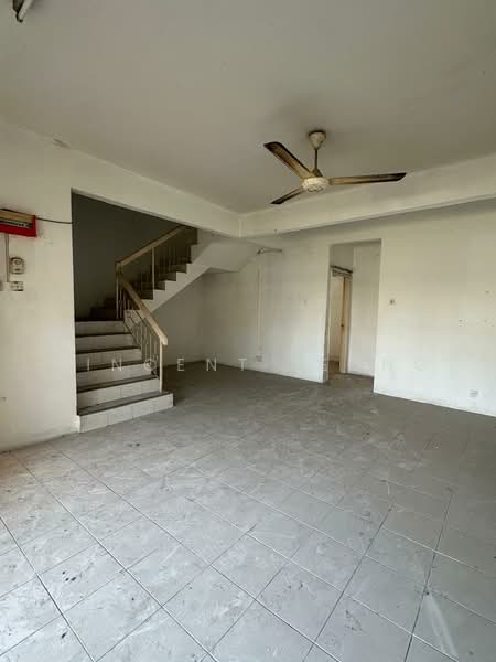2-storey Terraced House for Sale in Bandar Bukit Tinggi (Klang) - Vincent Leong - Interior - PropertyGuru.com.my