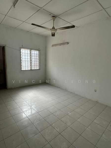 2-storey Terraced House for Sale in Bandar Bukit Tinggi (Klang) - Vincent Leong - Interior - PropertyGuru.com.my