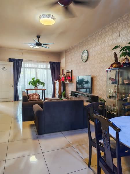 2-storey Terraced House for Sale in Bandar Dato Onn (Tebrau) - Jas Tay - Living Room - PropertyGuru.com.my