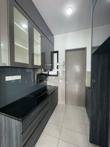 Service Residence for Sale at Zentro Residences Serviced Apartment - Melissa Chong - Kitchen - PropertyGuru.com.my