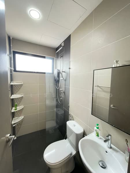 Service Residence for Sale at Zentro Residences Serviced Apartment - Melissa Chong - Bathroom - PropertyGuru.com.my
