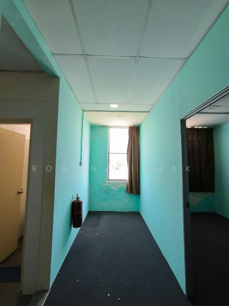 Kedai untuk Disewa di Alam Suria (Puncak Alam) - Rohana Ishak - Corridor - PropertyGuru.com.my